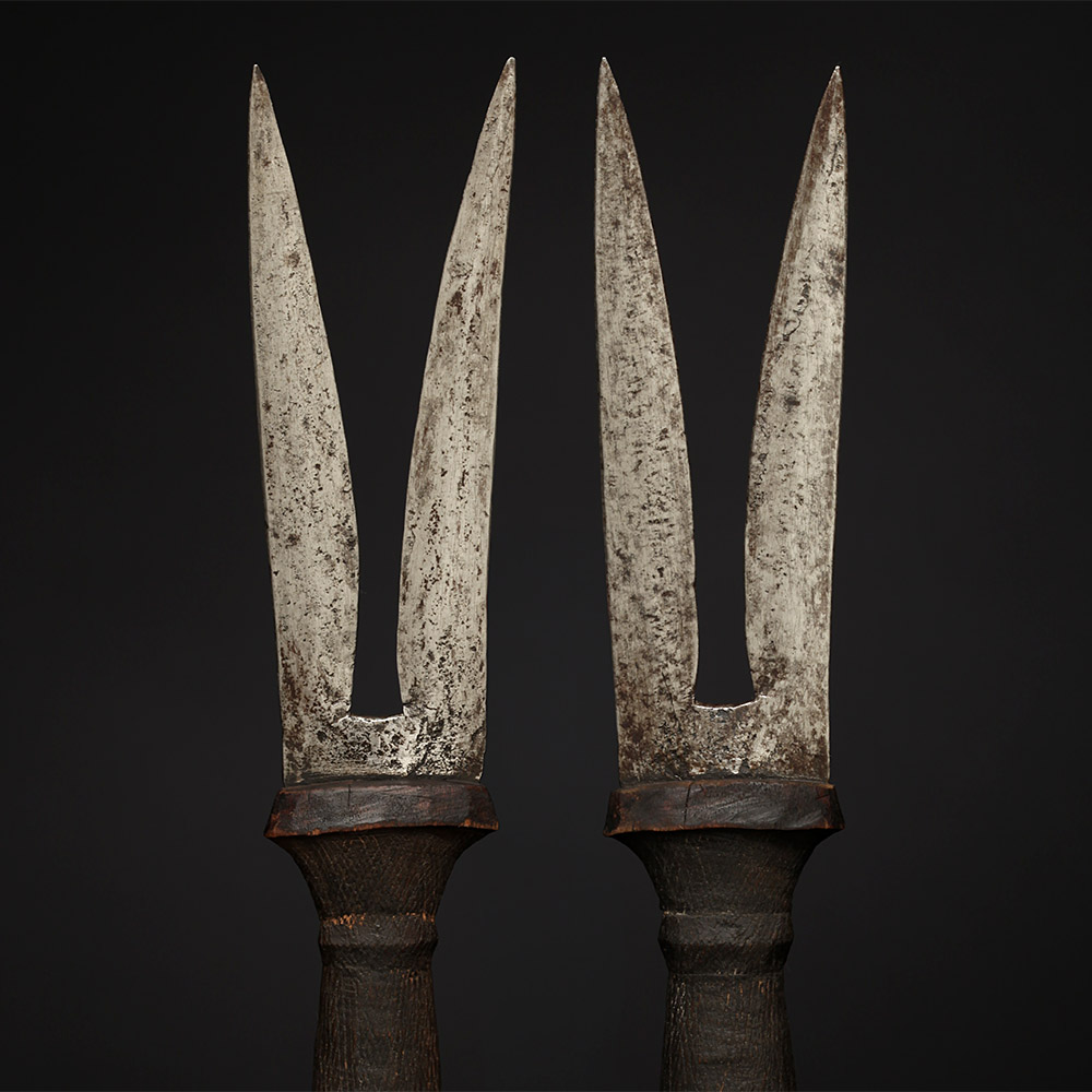 Pair of Double Blades, Banda / Ngambaye, Southeastern Chad / Northwestern Central African Republic (Ubangi-Shari Region)