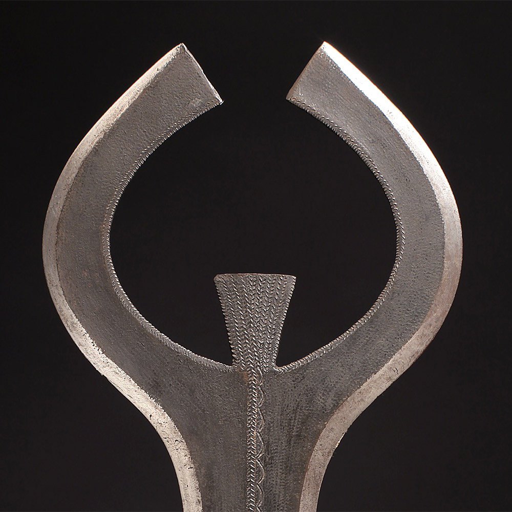 Double Sickle Blade, bango or bwagogambanza, Lobala/Ngbaka/Bondjo, D.R. Congo