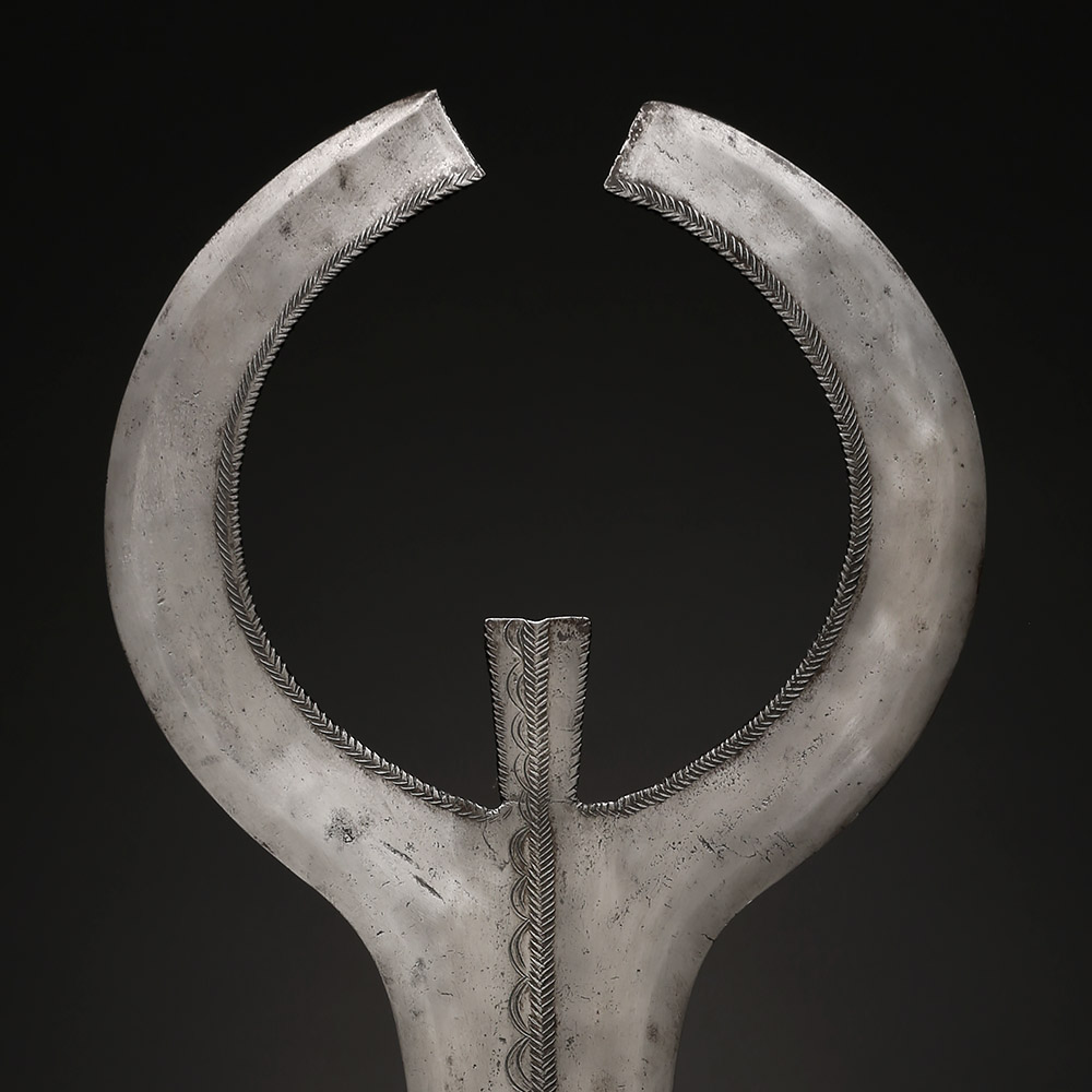 Double Sickle Blade, bango or bwagogambanza  Lobala / Mondzombo / Ngbaka / Bondjo, D.R. Congo