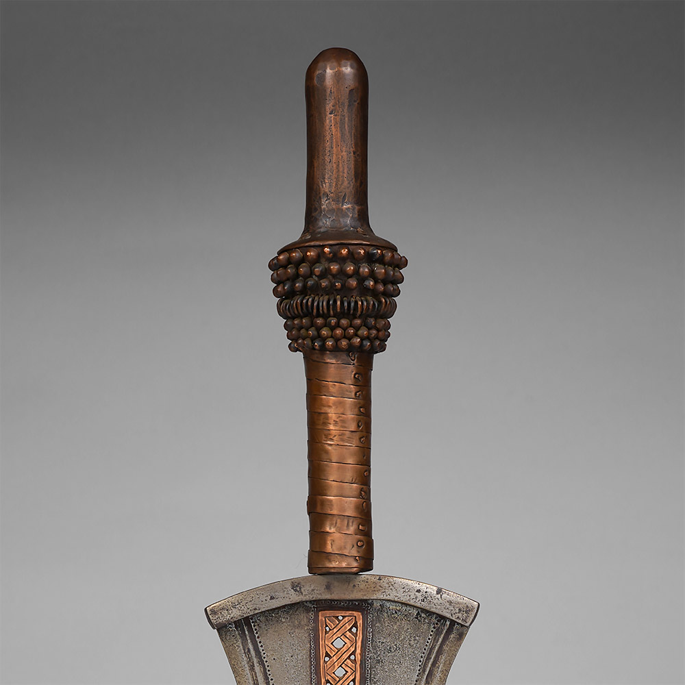 Inauthentic Short Sword In the style of the Eastern Songye / Kusu, D.R. Congo