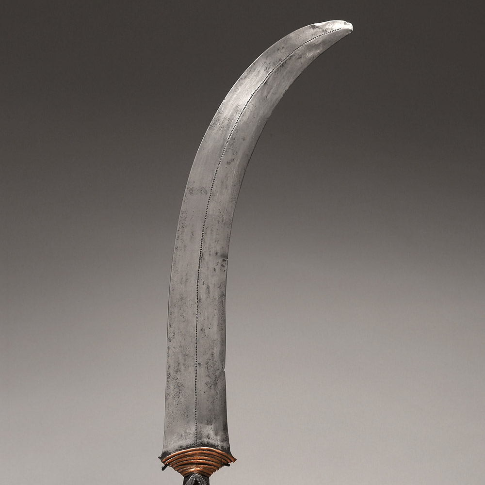 Asymmetric Prestige Blade Yakoma / Sango / Ngbandi, D.R. Congo / Central African Republic