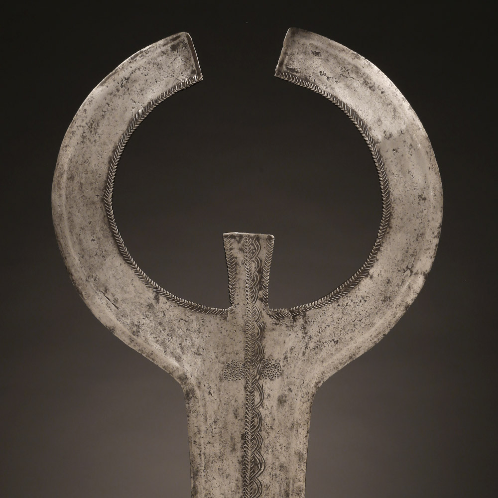 Double Sickle Blade, bango or bwagogambanza Lobala / Mondzombo / Ngbaka / Bondjo, D.R. Congo