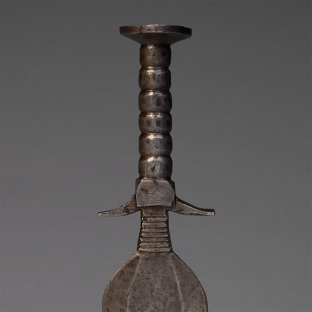 Solid Metal Dagger Sape Mangbetu / Zande / Barambo, D.R. Congo
