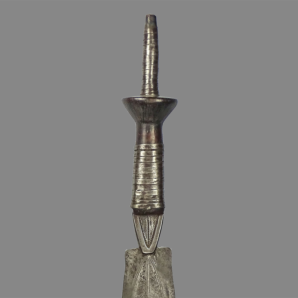 Short Sword, Northern Fang, Cameroon / Gabon