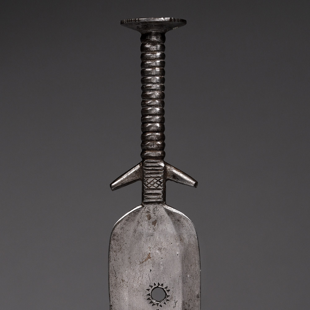 Solid Iron Dagger “Sape” Mangbetu / Zande / Barambo, D.R. Congo