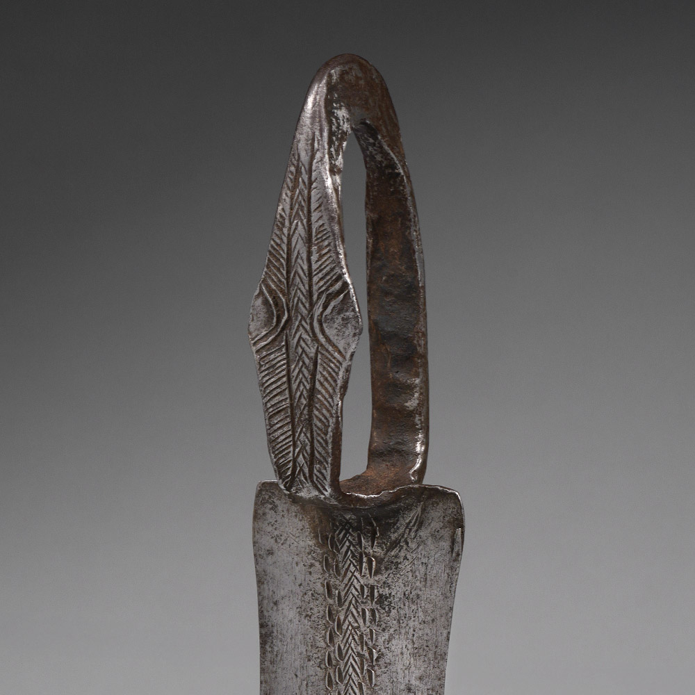 Loop Dagger with Incised Reptile, Benue Valley, Nigeria