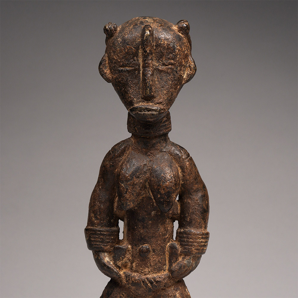 Large Maternity Figure Dan, Liberia