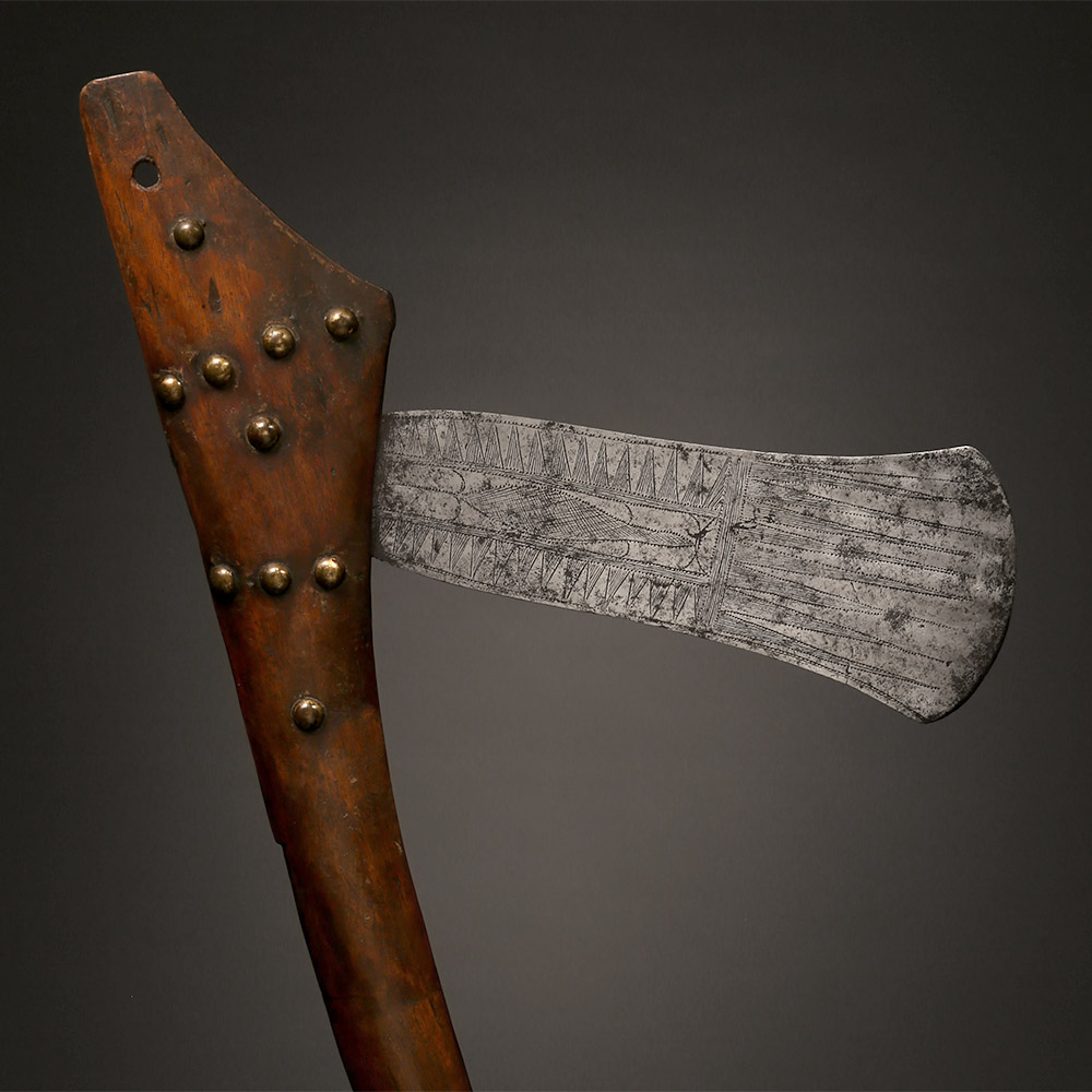 Battle Axe Fang, Cameroon / Equatorial Guinea / Gabon