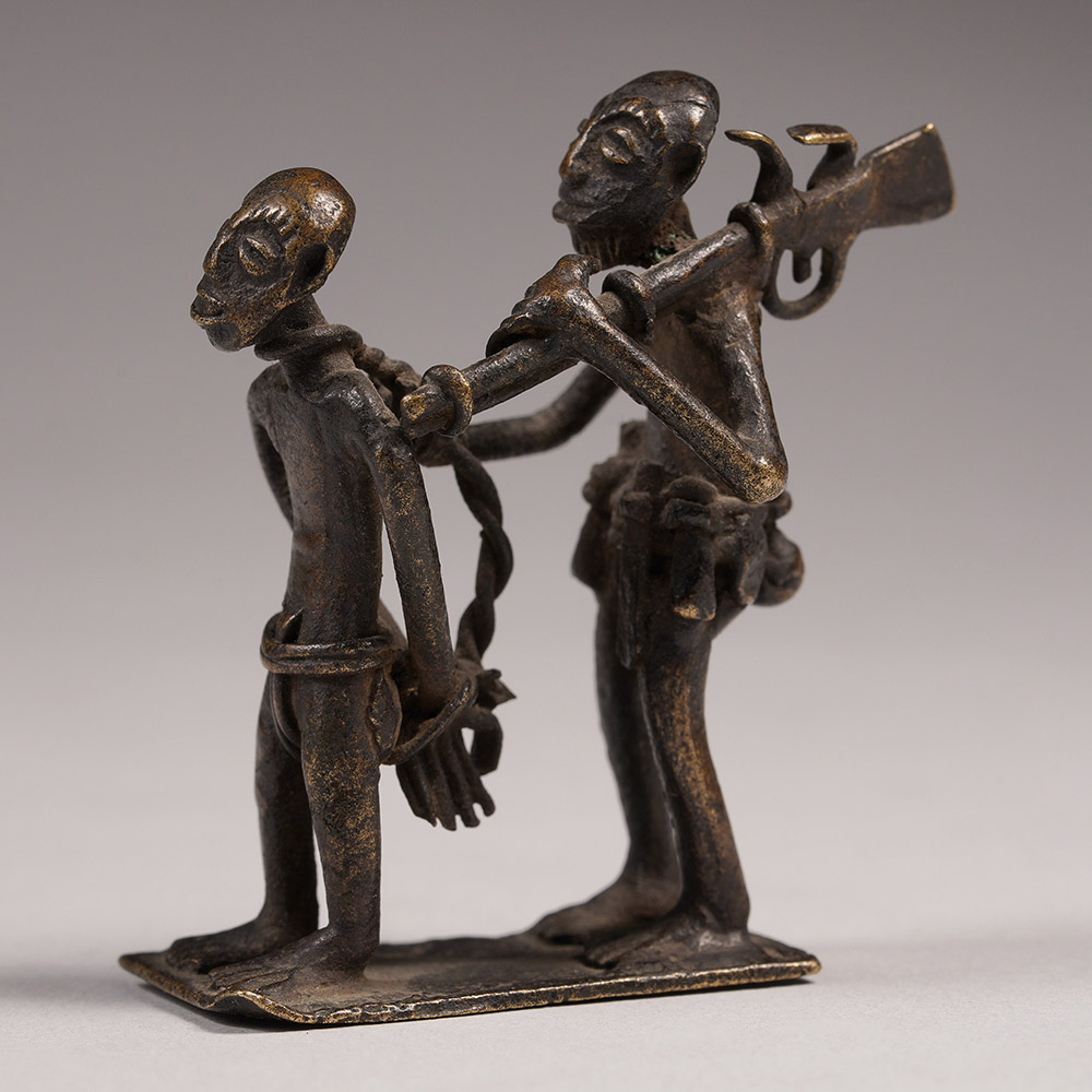 Goldweight Depicting a Warrior with a Prisoner, Asante, Ghana