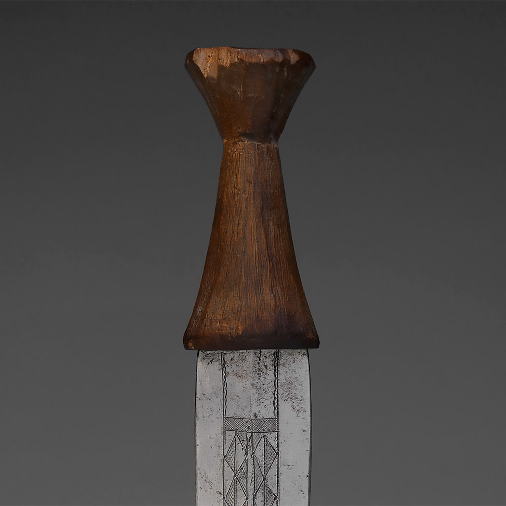 Dagger with Elaborate Incising, Ki&eacute;u&eacute; Banda / Gbaya, Central African Republic / Republic of Congo