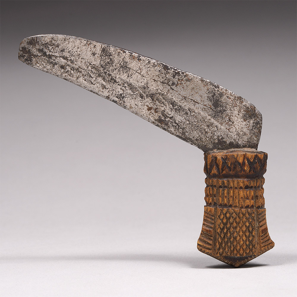 Functional / Status knife arasa Ndo / Alur / Lendu, Northeastern D.R. Congo / Northwestern Uganda