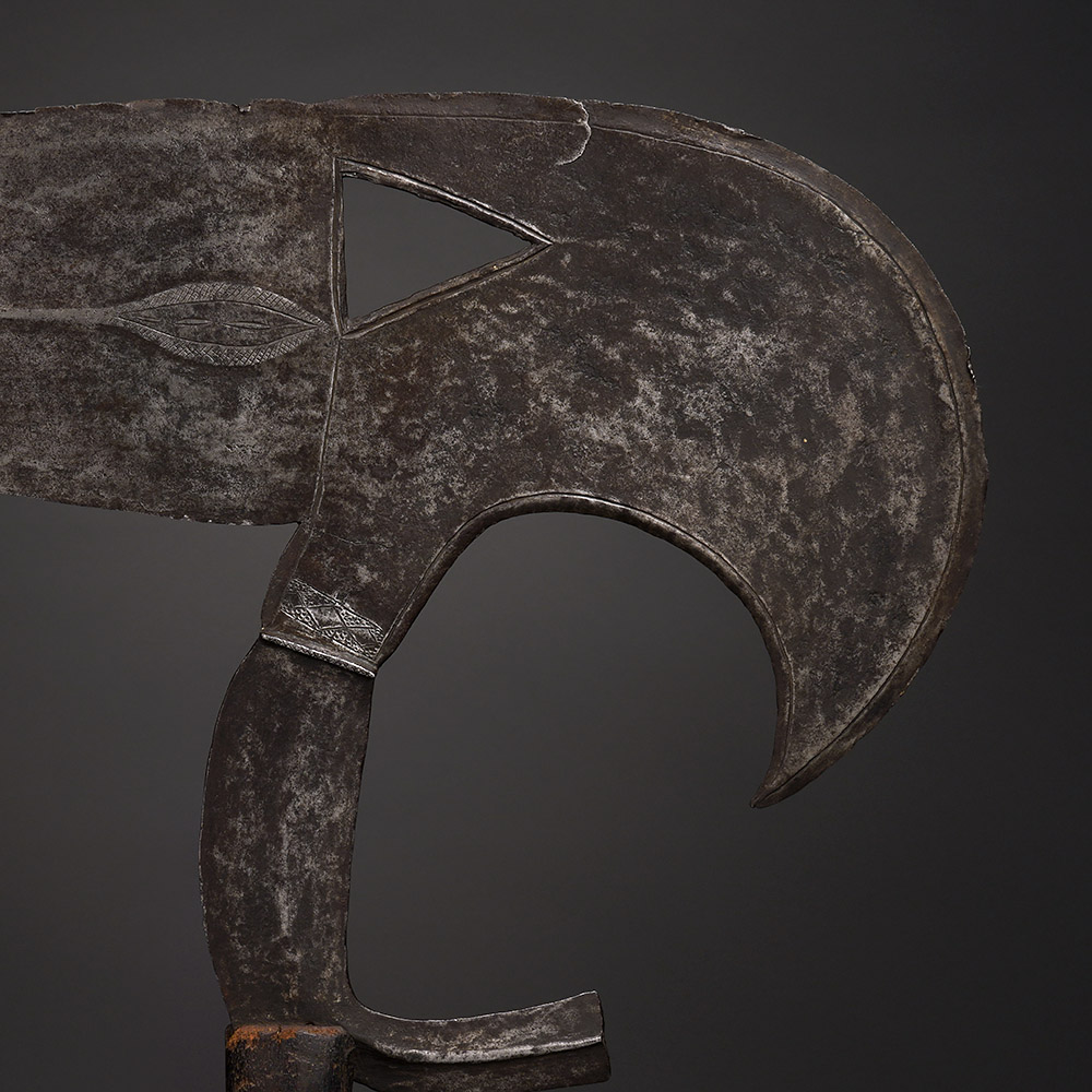 Large Birdhead Knife, Onzil or Musele, Gabon